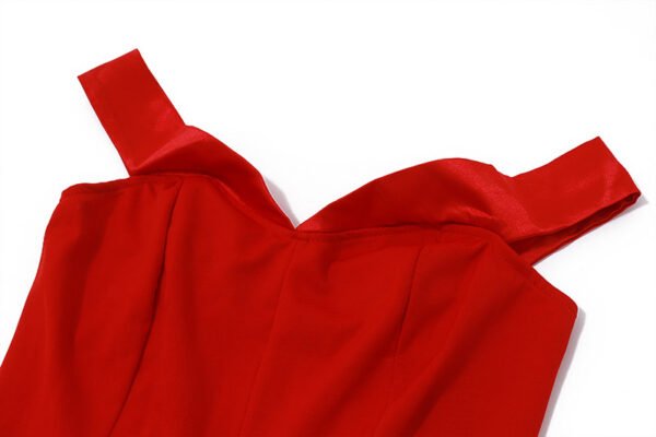 French Off Shoulder Red Satin Dress Waist Cinching A Line Mini Sexy Cocktail Dress - 图片 8