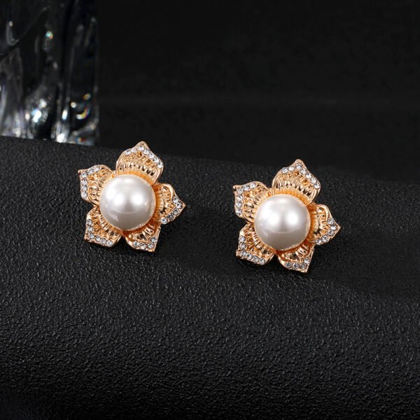 Flower - Shaped Pearl Jewelry Set: Gold - Tone Necklace and Earrings with Crystal Accents, Elegant Fashion Jewelry for Women, Perfect for Party & Formal Occasions - 图片 3