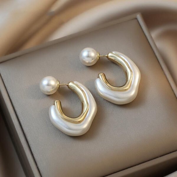 Pearl Earrings Set: Irregular Shape, Heart & Cluster Pearl Stud Earrings for Women, Gold - Tone Fashion Jewelry for Party, Daily Wear (3 Pairs) - 图片 5