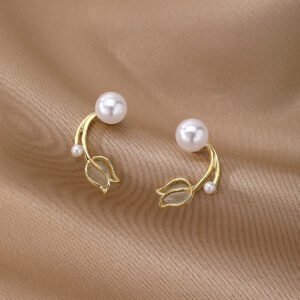 Tulip - Shaped Pearl Jewelry Set: Gold - Tone Necklace and Earrings, Fashion Jewelry for Women, Perfect for Daily & Party Wear